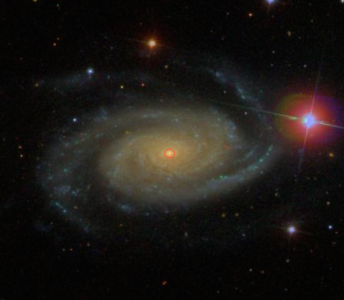 NGC 3338 with the approximate SDSS fibre size overlaid (note this is an example of a very large galaxy imaged by SDSS). Credit: SDSS, KLM